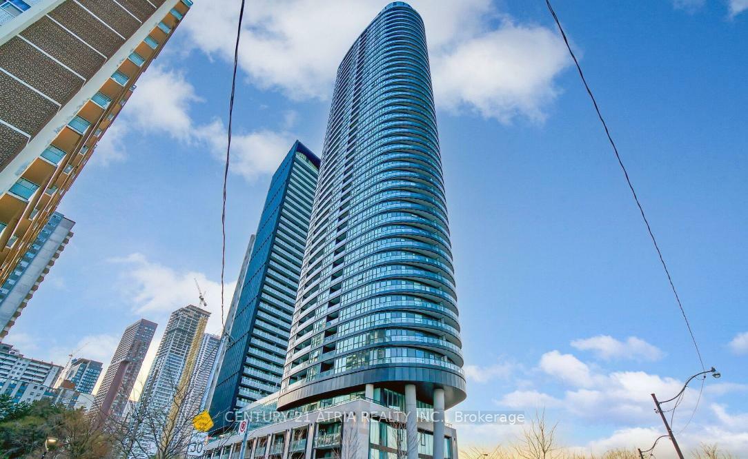 585 Bloor Street 2423  Toronto ON M4W 0B3 photo
