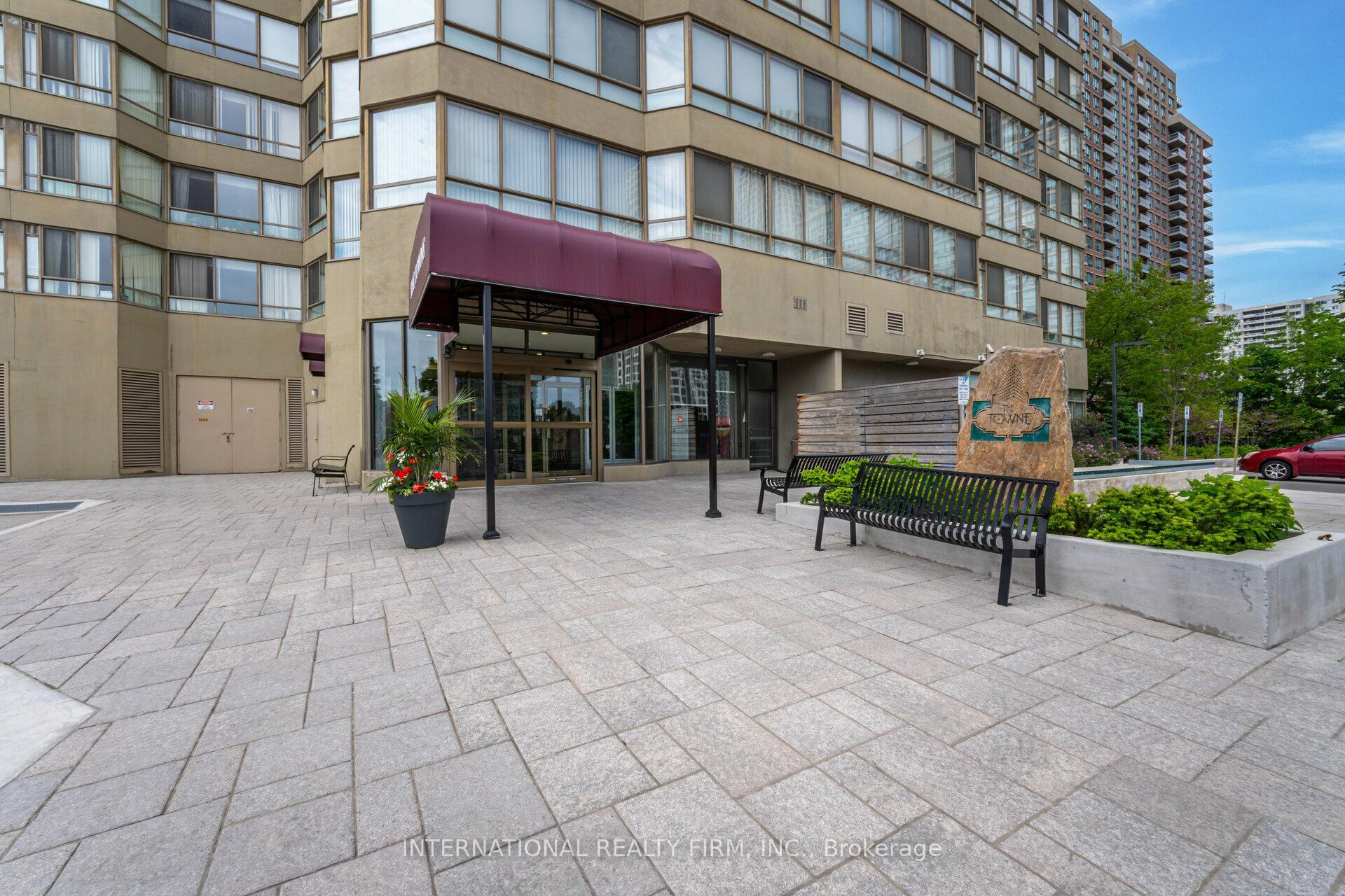 Property Photo: 3605 Kariya Drive 109B ON L5B 3J4