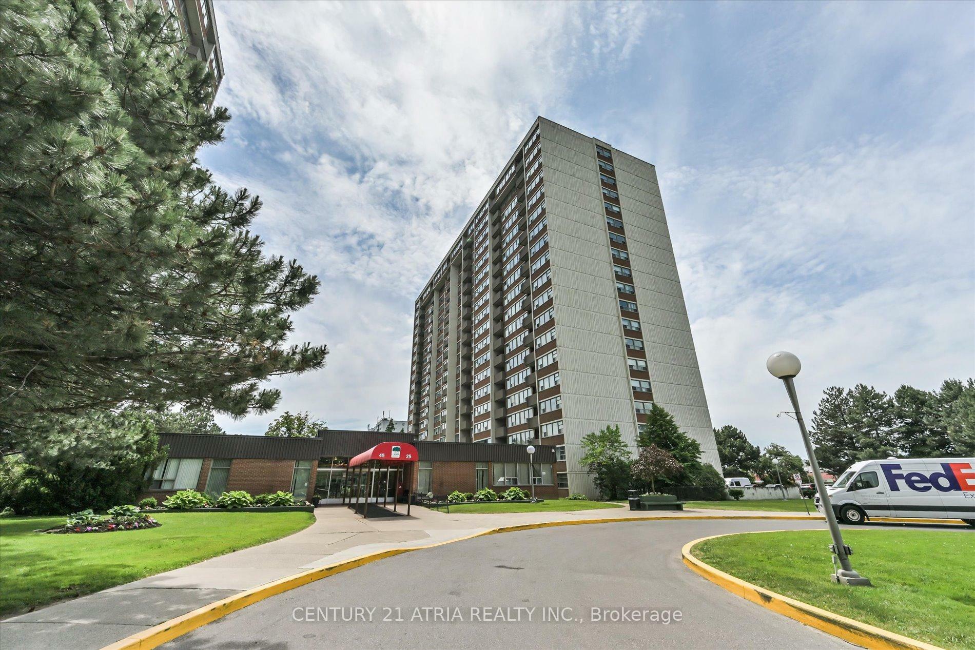 25 Silver Springs Boulevard 403  Toronto ON M1V 1M9 photo