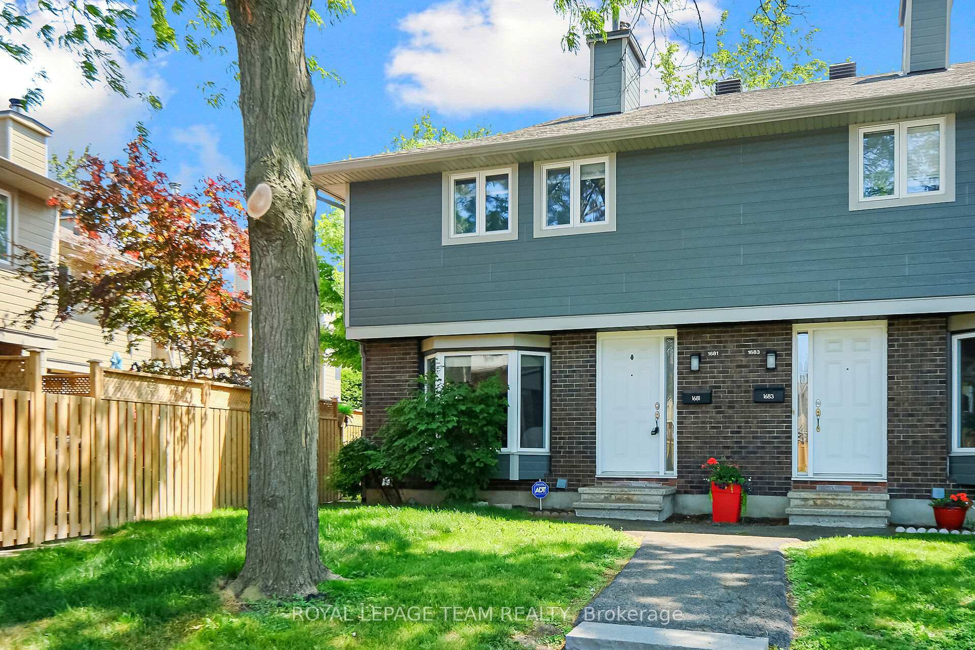 Photo de la propriété: 1681 Bremen Lane 74 ON K1C 4Y7