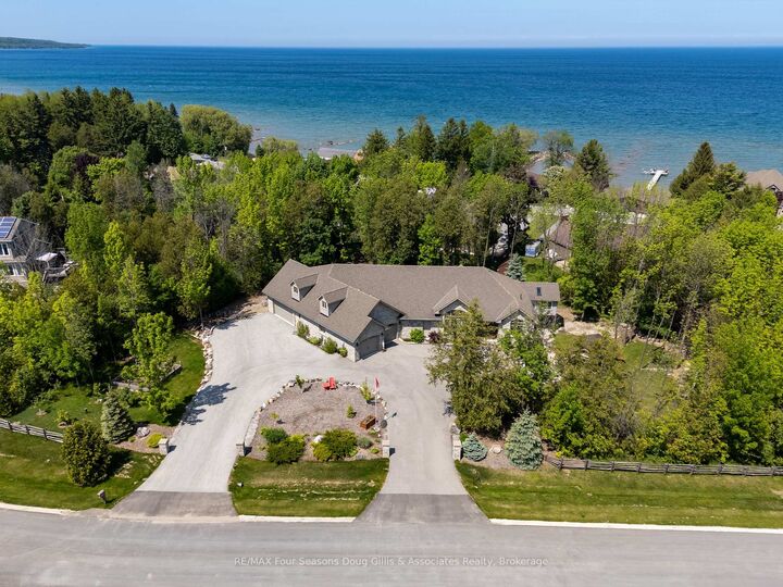 135 Algonquin Drive  Meaford ON N4L 0A7 photo