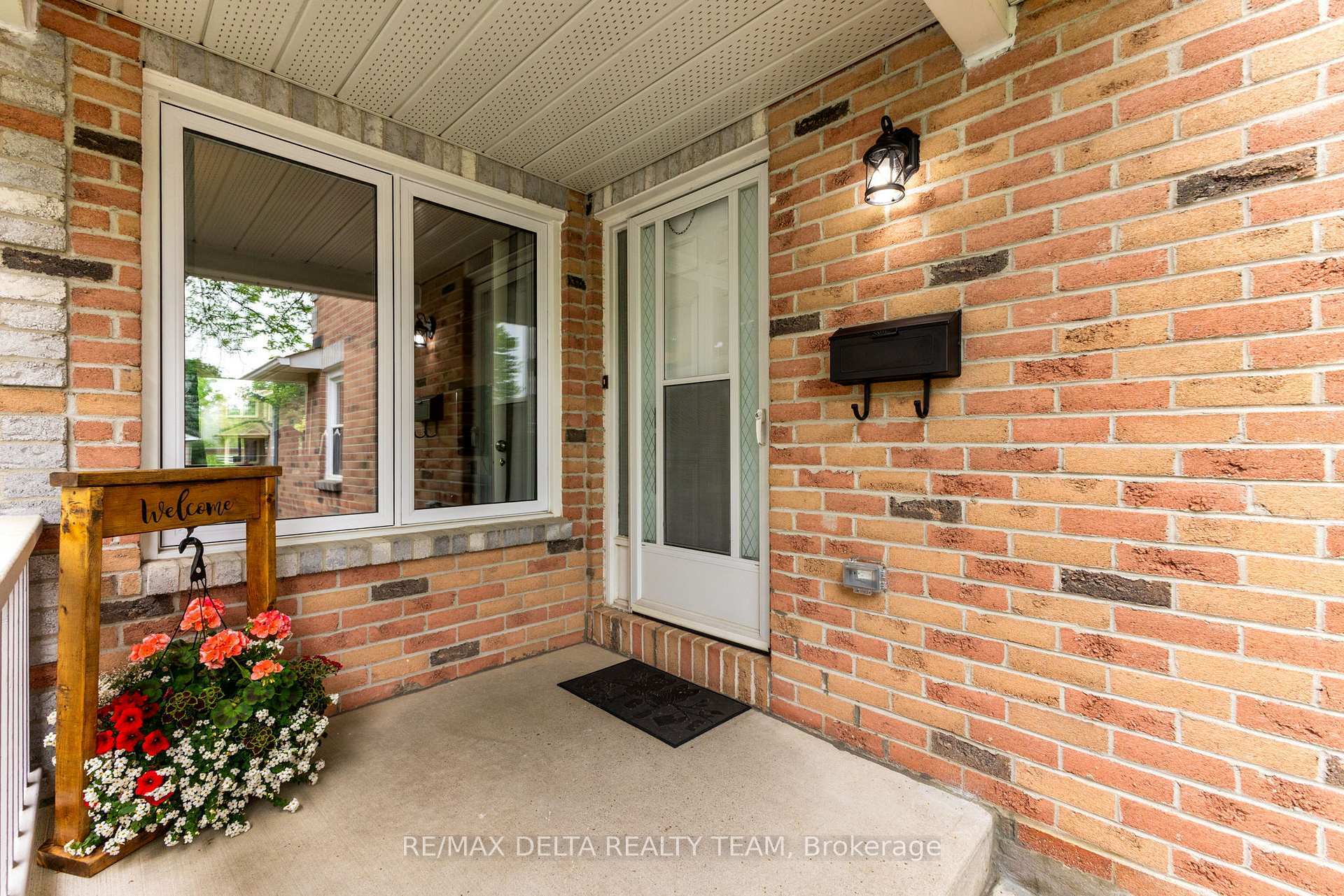 Property Photo: 1677 Des Perdrix Crescent ON K1C 5E2