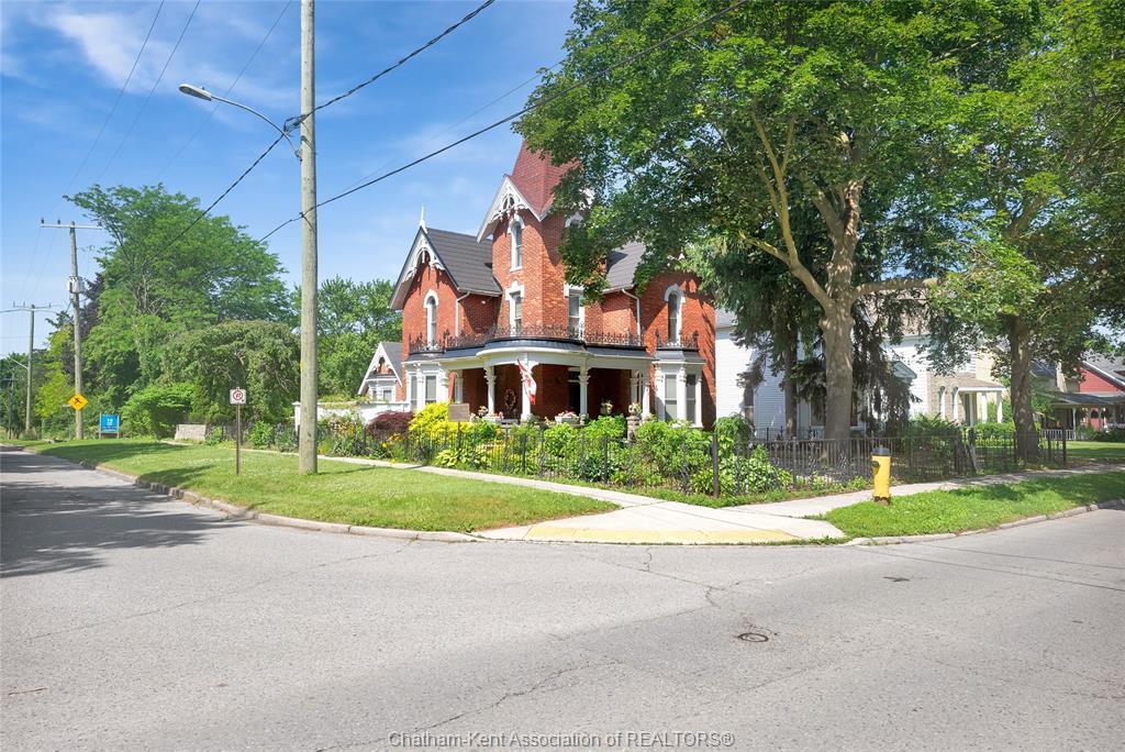 Property Photo: 41 Erie Street South ON N0P 2C0
