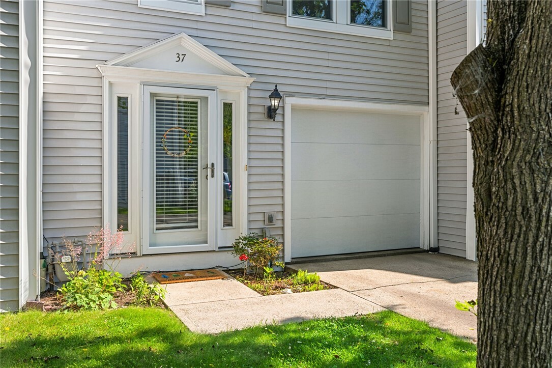 Property Photo: 37 Hemingway St PA 15213