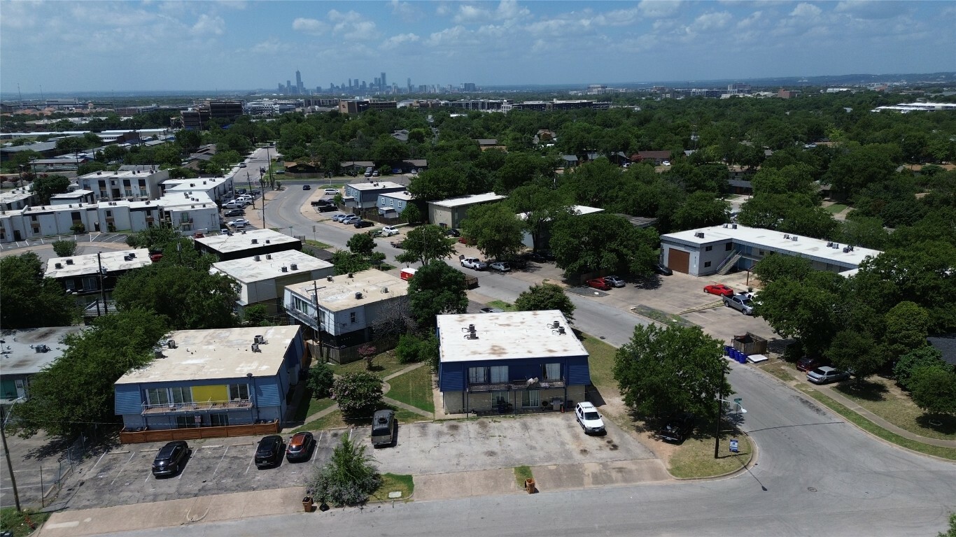 Property Photo: 301 E Croslin Street TX 78752