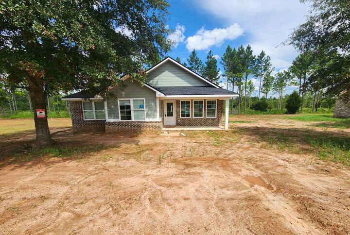 Property Photo: 902 Lockett Station Road GA 31707