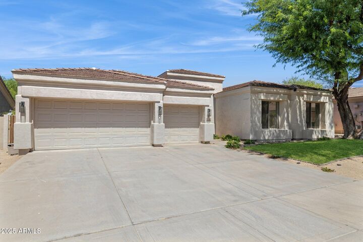 Property Photo: 20720 N 74th Street AZ 85255