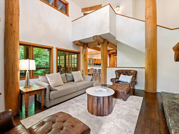 2240 Nordic Drive 6 — photo 1