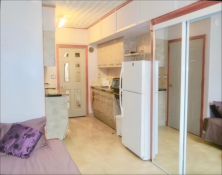 Property Photo: 368 E 33rd Avenue BC V5V 2Z9