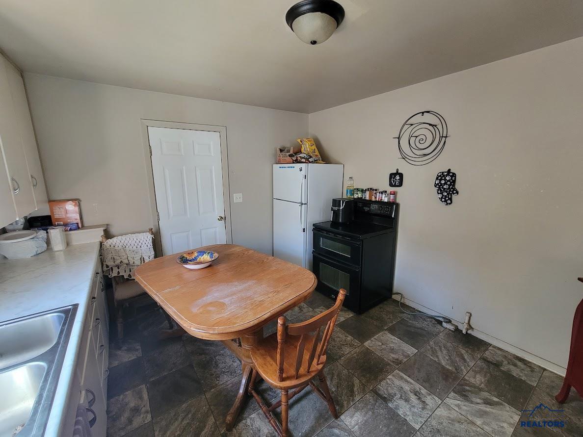 Property Photo: 217 E Monroe St SD 57701