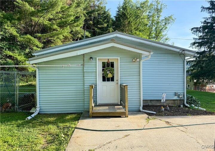 Property Photo: 218 Locke Road NY 13073