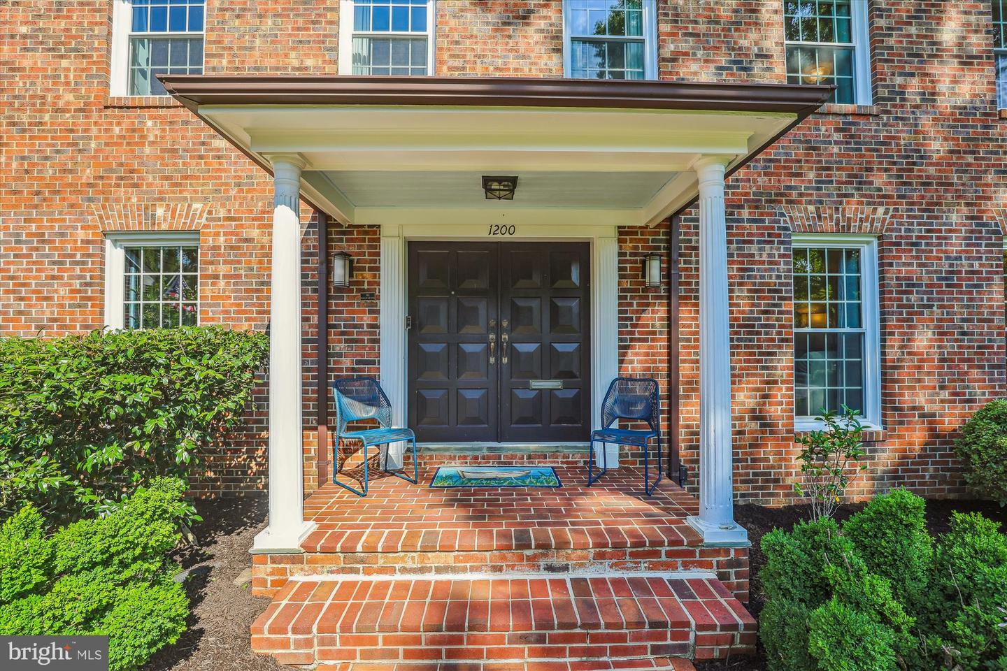 Property Photo: 1200 N Gaillard Street VA 22304