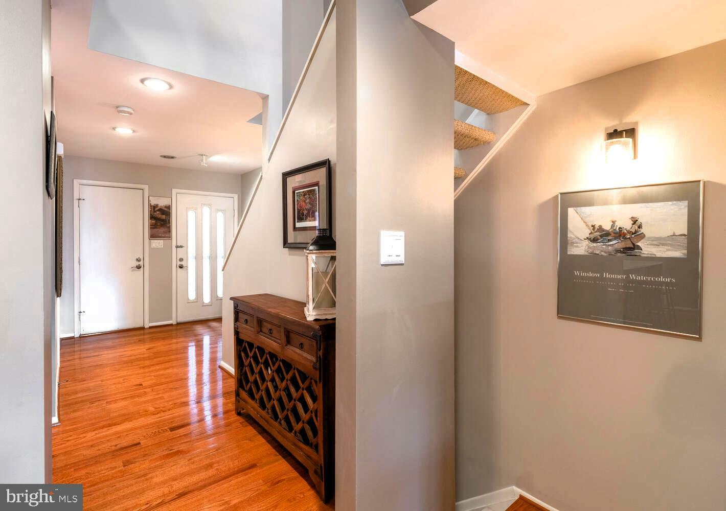 Property Photo: 1937 Lakeport Way VA 20191