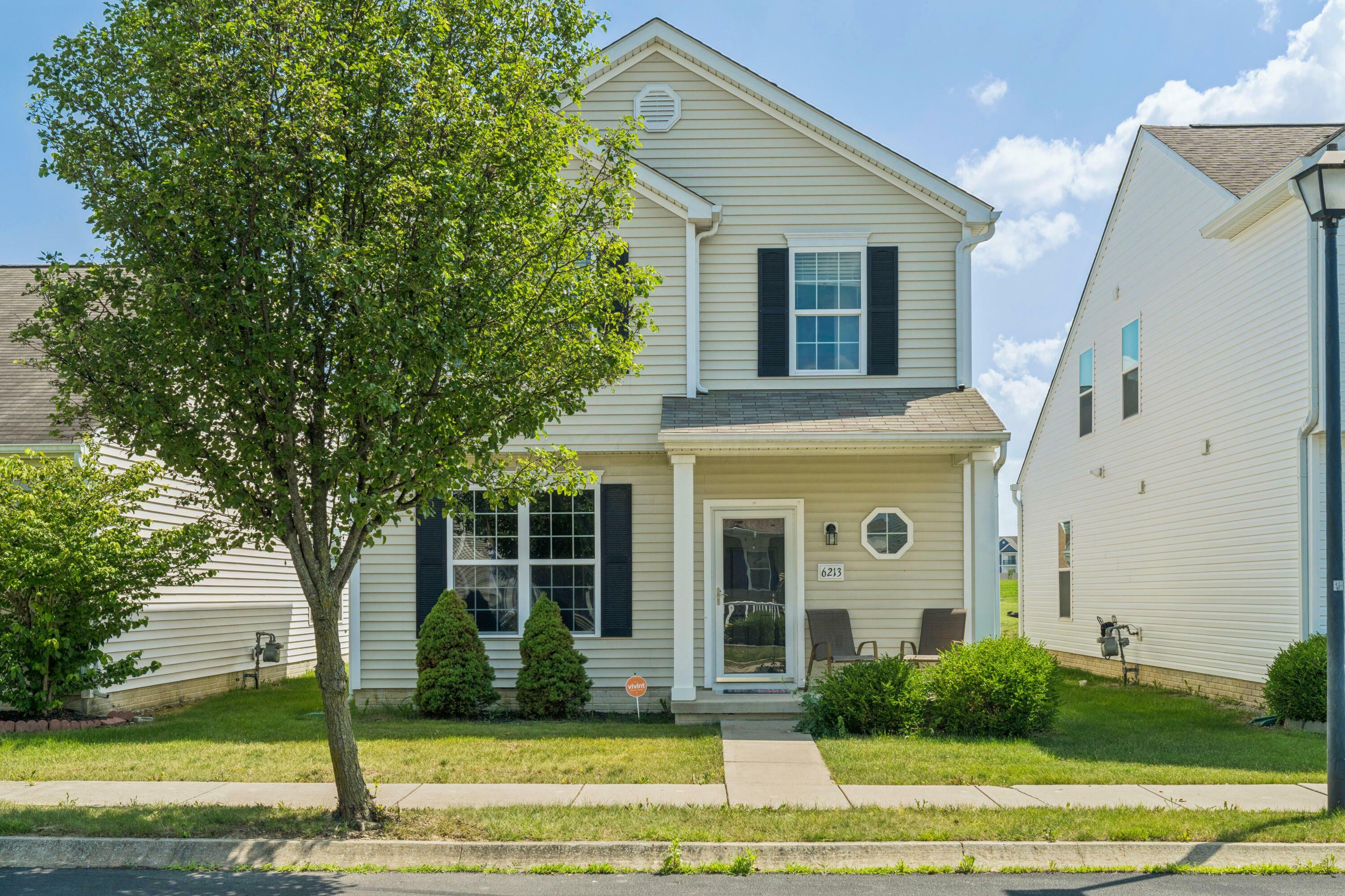 Property Photo: 6213 Red Glare Drive OH 43119