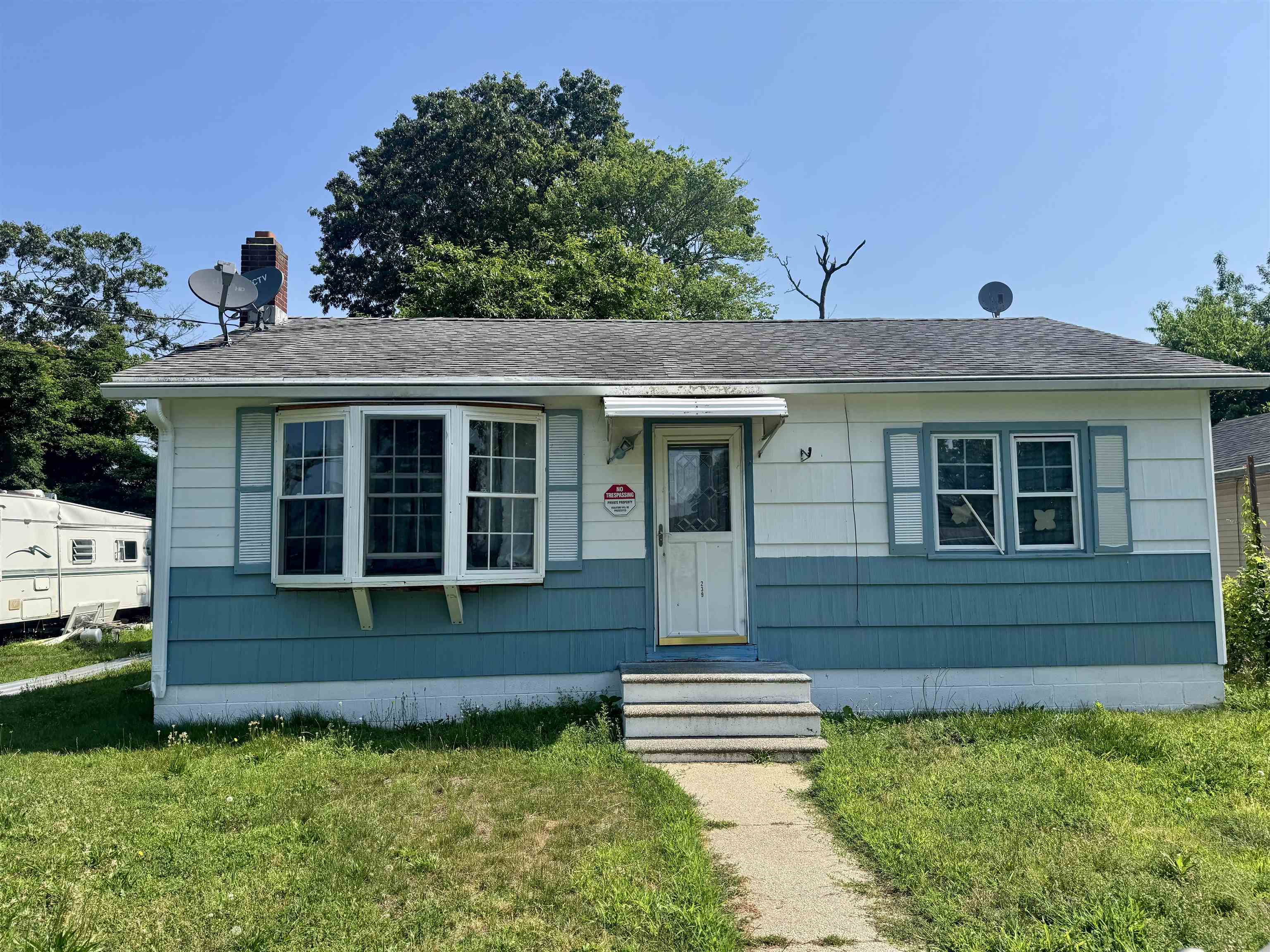 Property Photo: 239 E Delaware NJ 08251