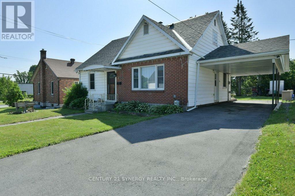 10 McLachlin Street South  Arnprior ON K7S 2Y8 photo