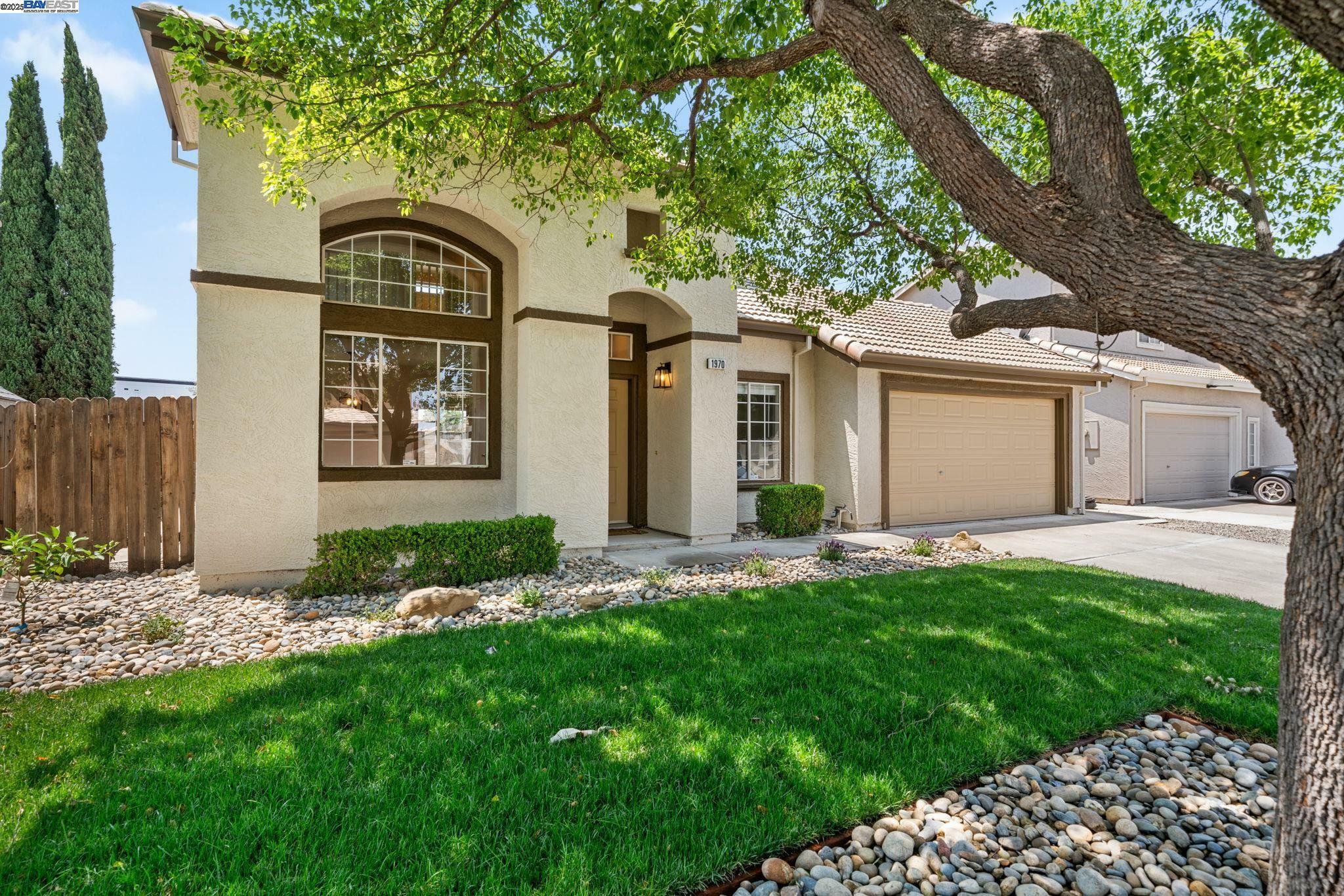Property Photo: 1970 Knollcrest Ln CA 95376