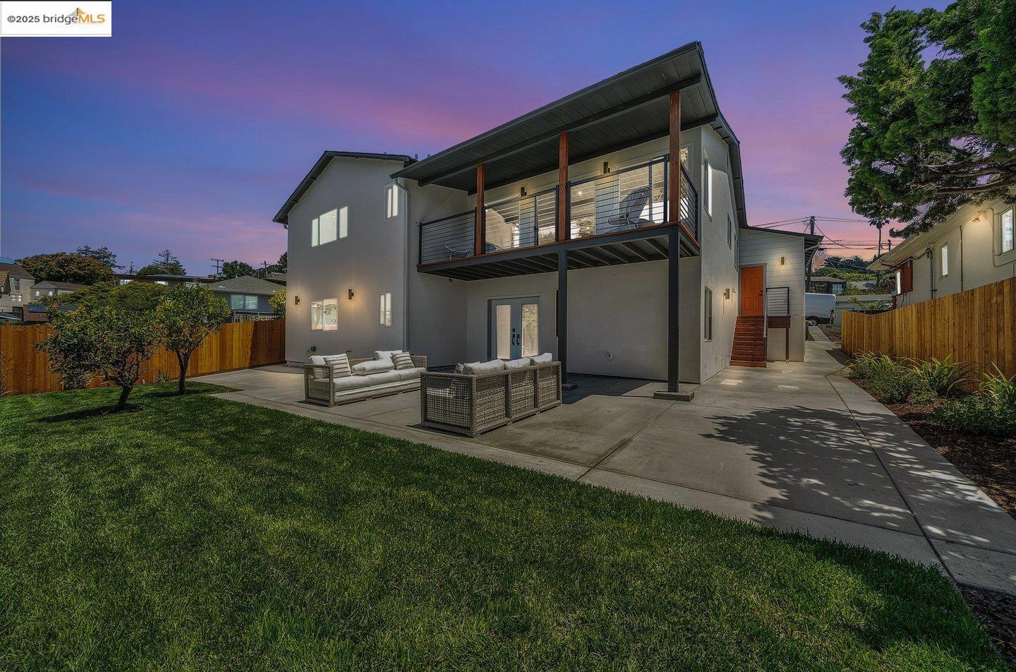 Property Photo: 713 Midcrest Way CA 94530