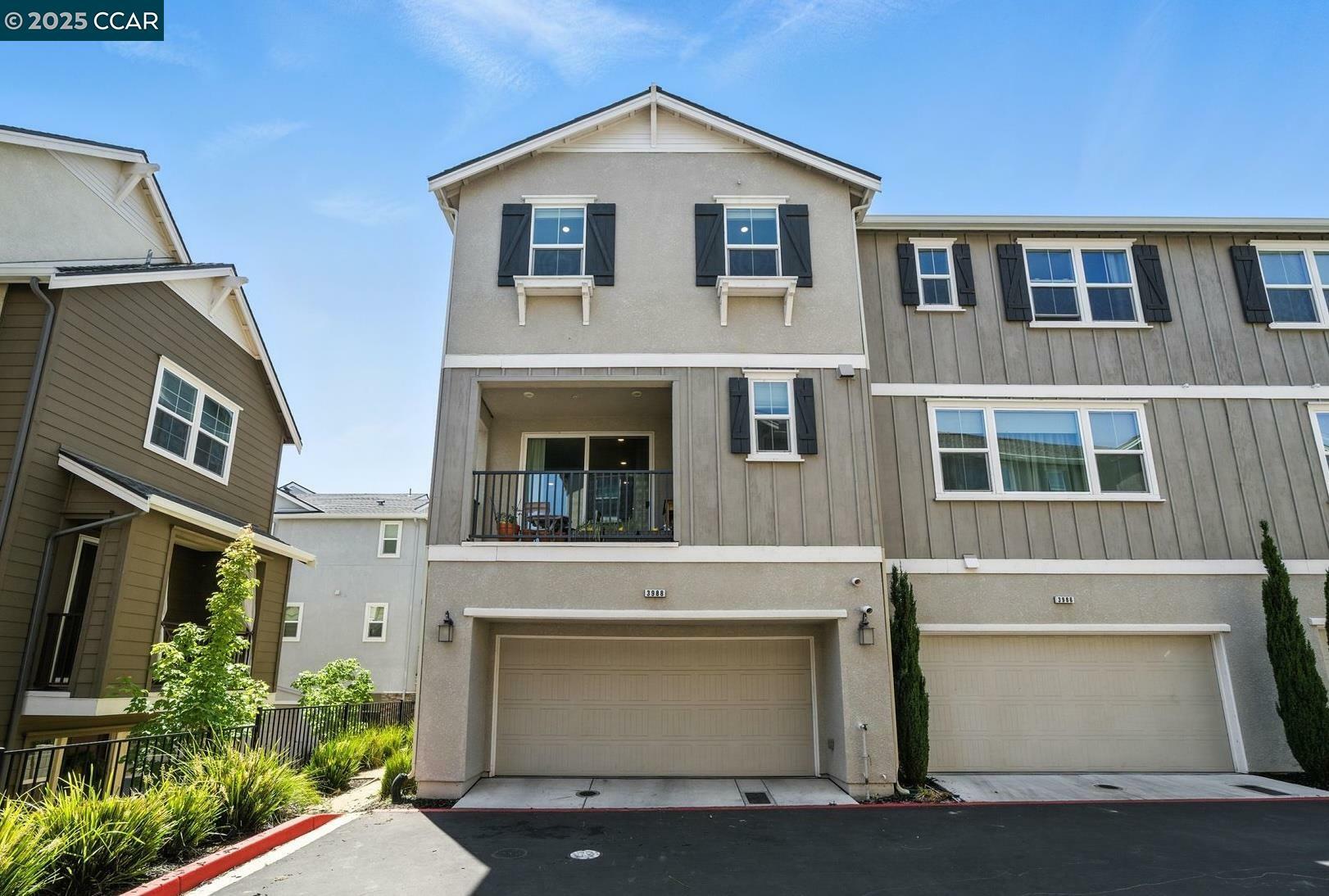 Property Photo: 3988 Windsor Way CA 94568