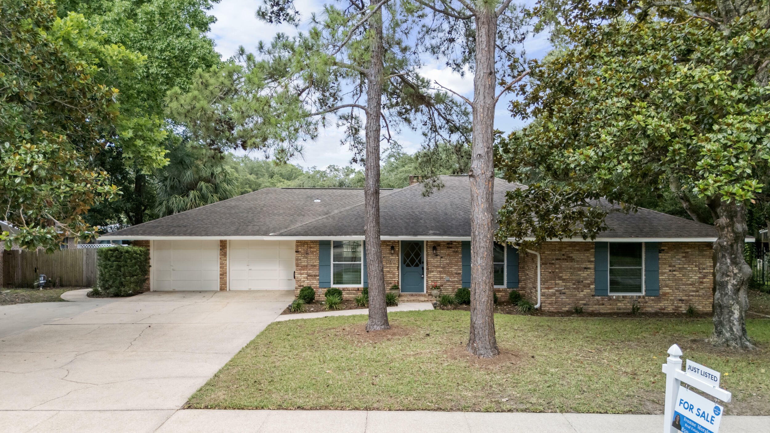 Property Photo: 612 NE Merioneth Drive FL 32547