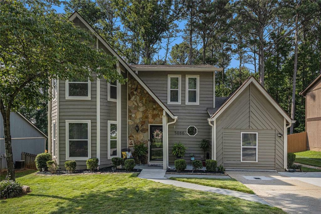 Property Photo: 5086 N Woodbridge Trail GA 30088