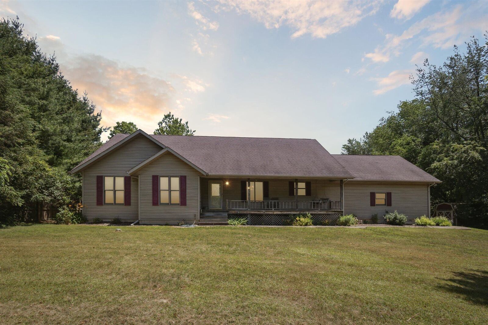 Property Photo: 5171 N 350 IN 46371