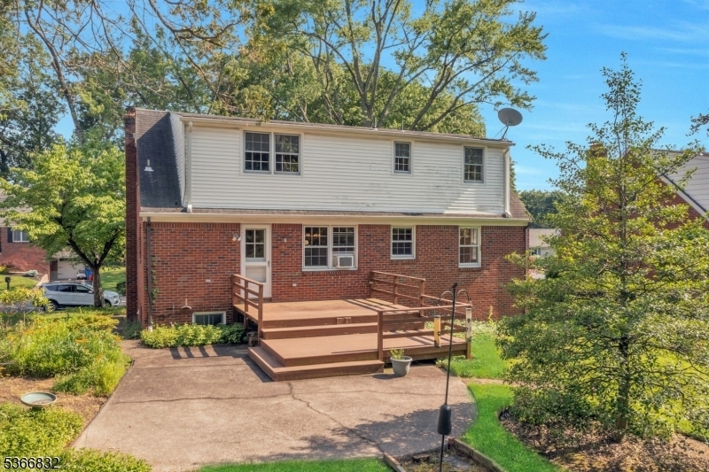 Property Photo: 33 Ravine Dr NJ 07506