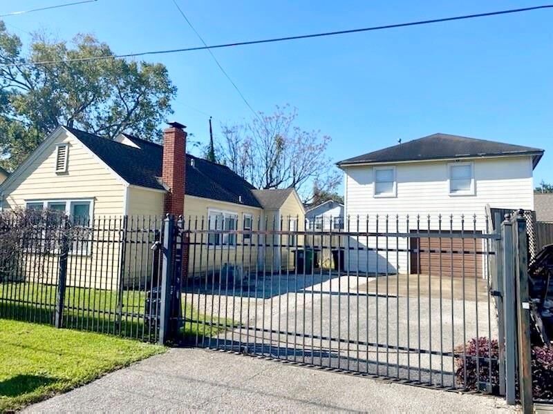 Property Photo:  1911 Bradshaw Street A  TX 77008 