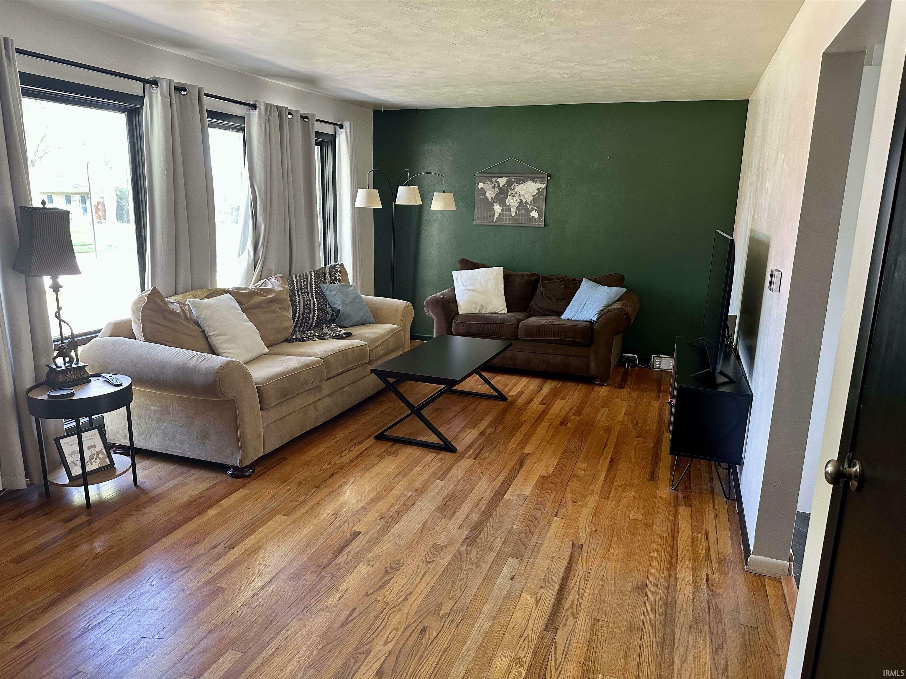 Property Photo: 2407 Sherborne Boulevard IN 46805