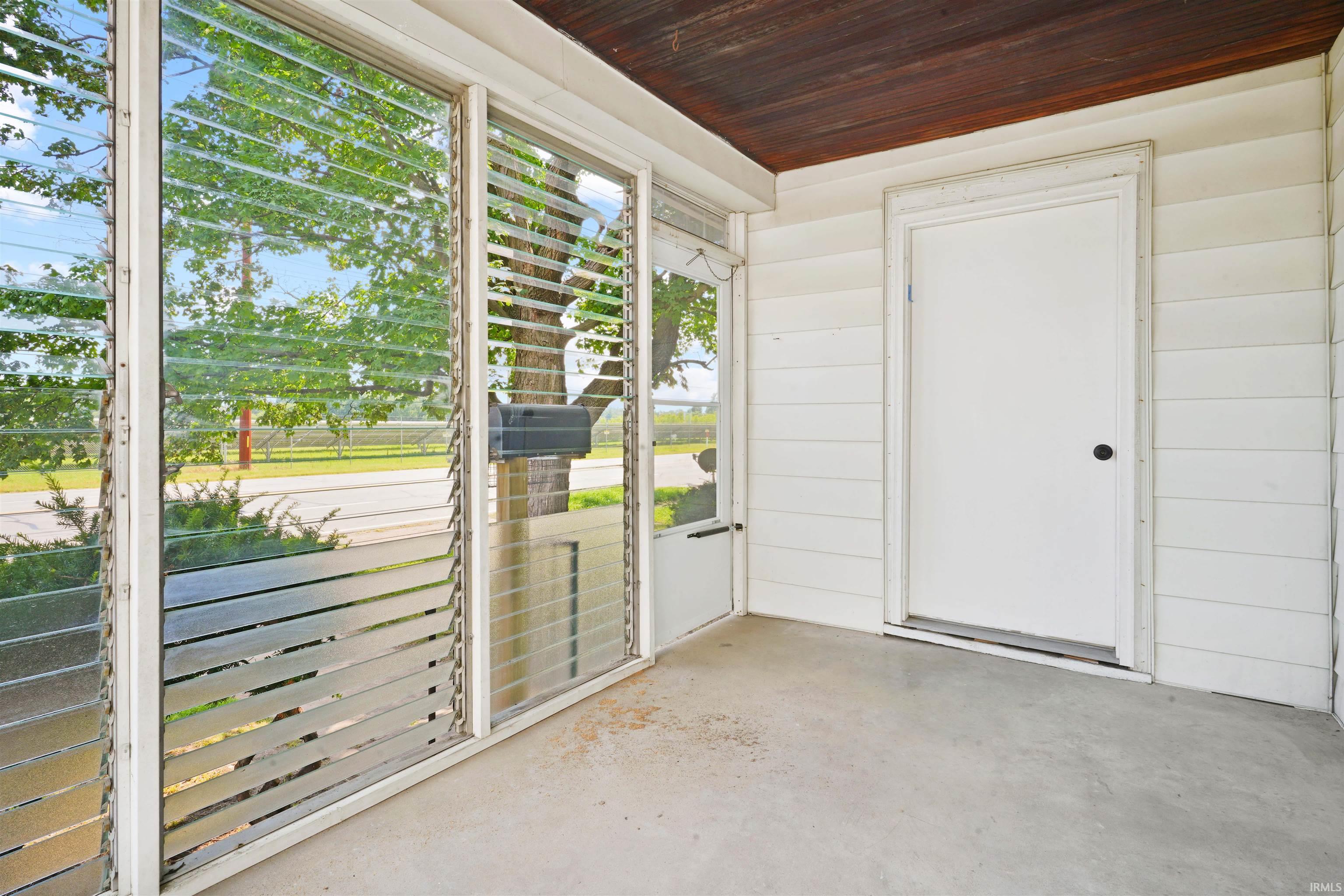 Property Photo: 1808 E Morgan Avenue IN 47711