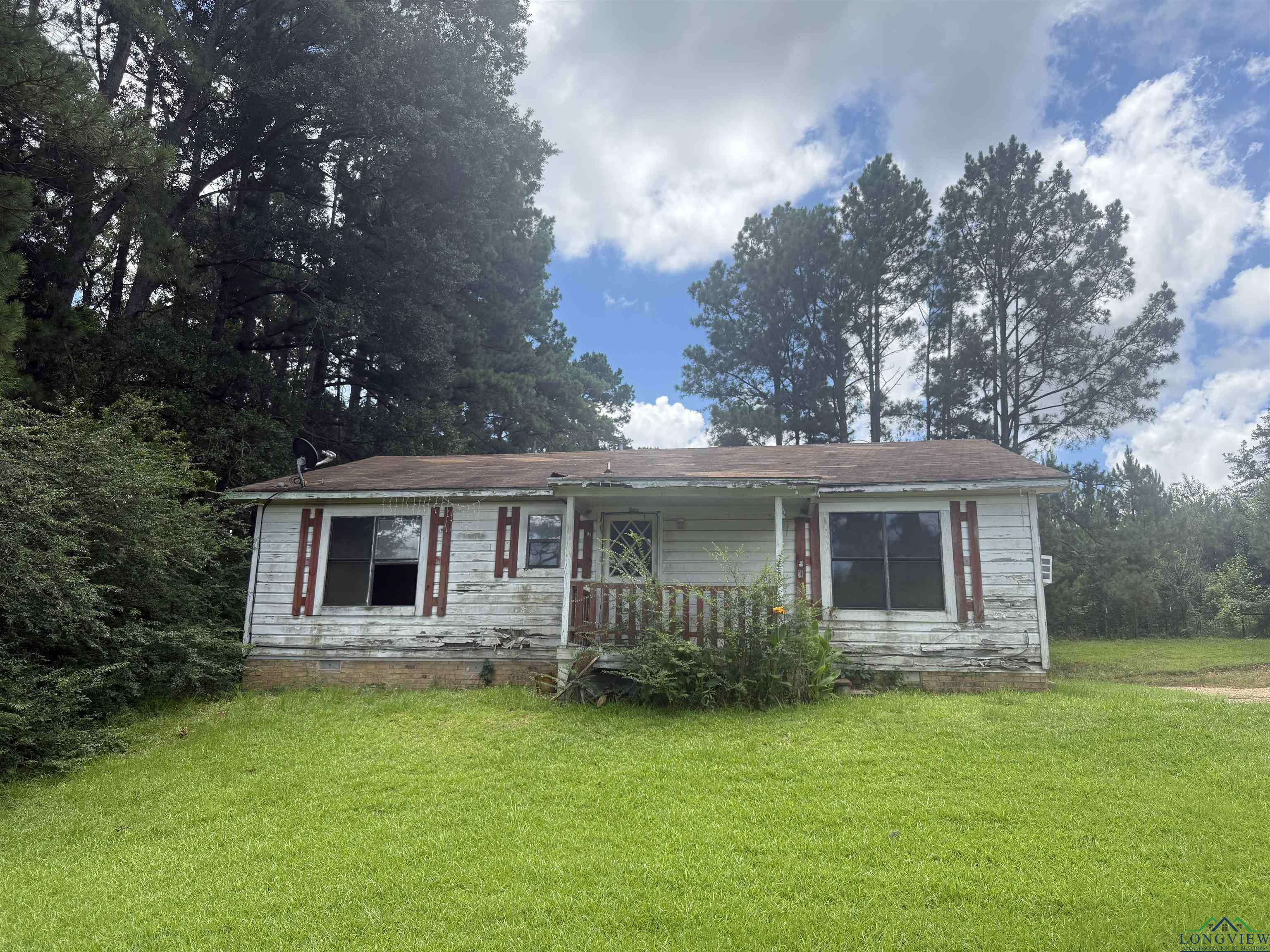 Property Photo:  704 Sunset  TX 75672 