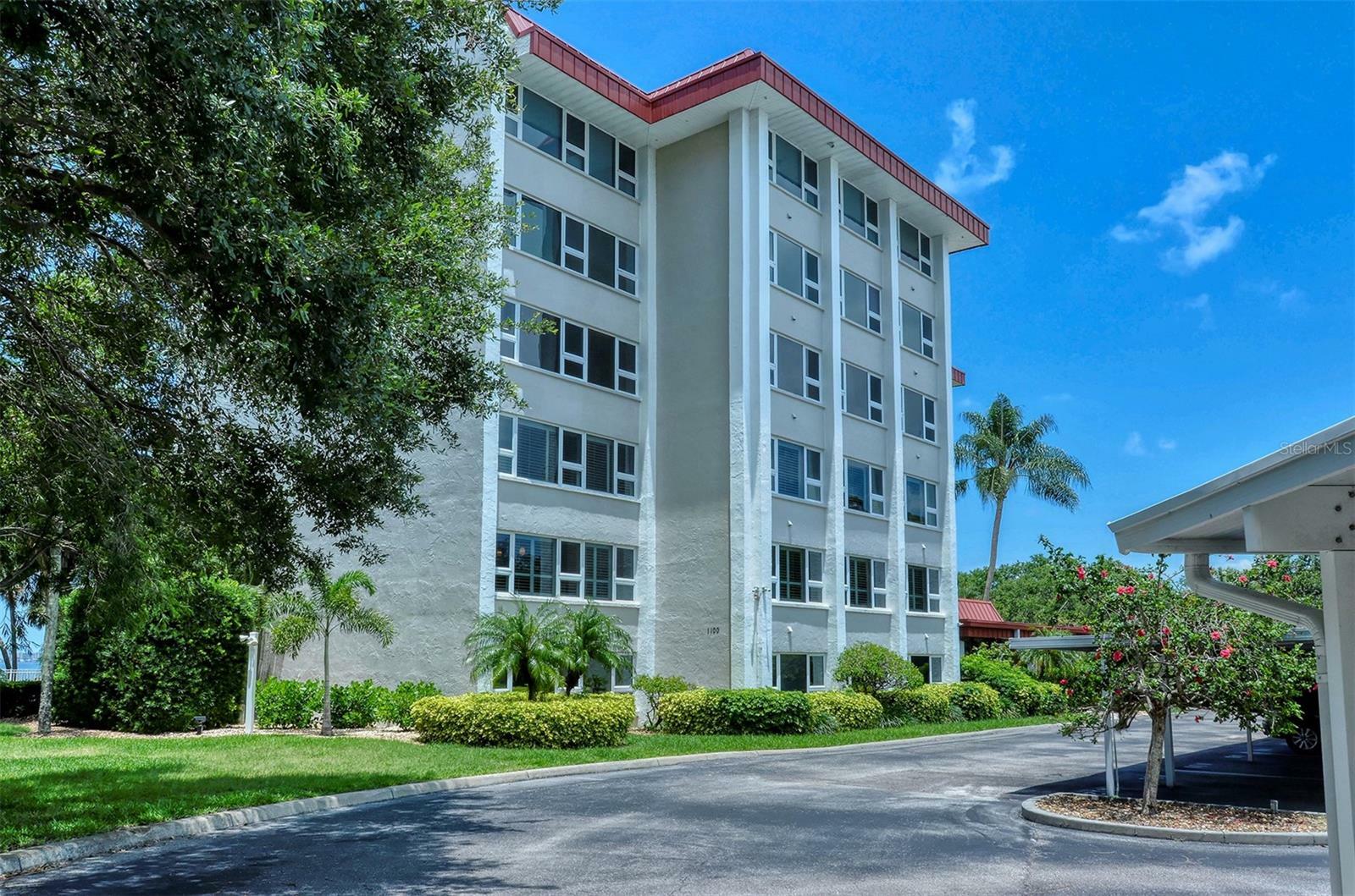 Property Photo: 1100 Imperial Drive 403 FL 34236