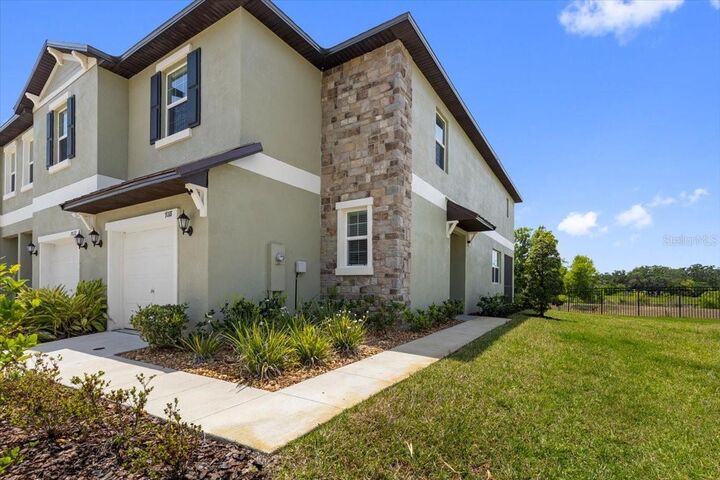 Property Photo:  7018 Ripple Pond Loop  FL 33541 