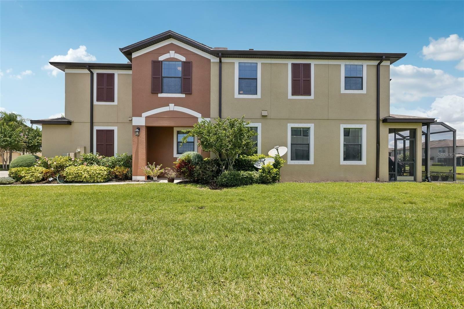 11617 Crowned Sparrow Lane  Tampa FL 33626 photo