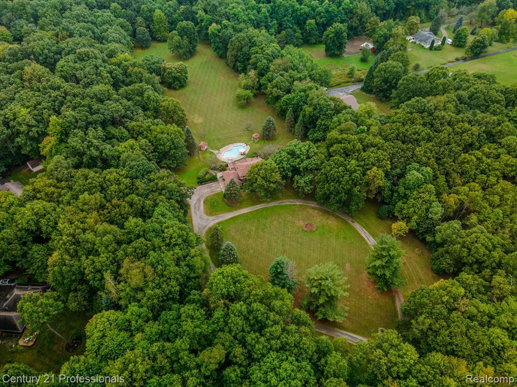 Property Photo: 9601 Kier Road MI 48442 8759