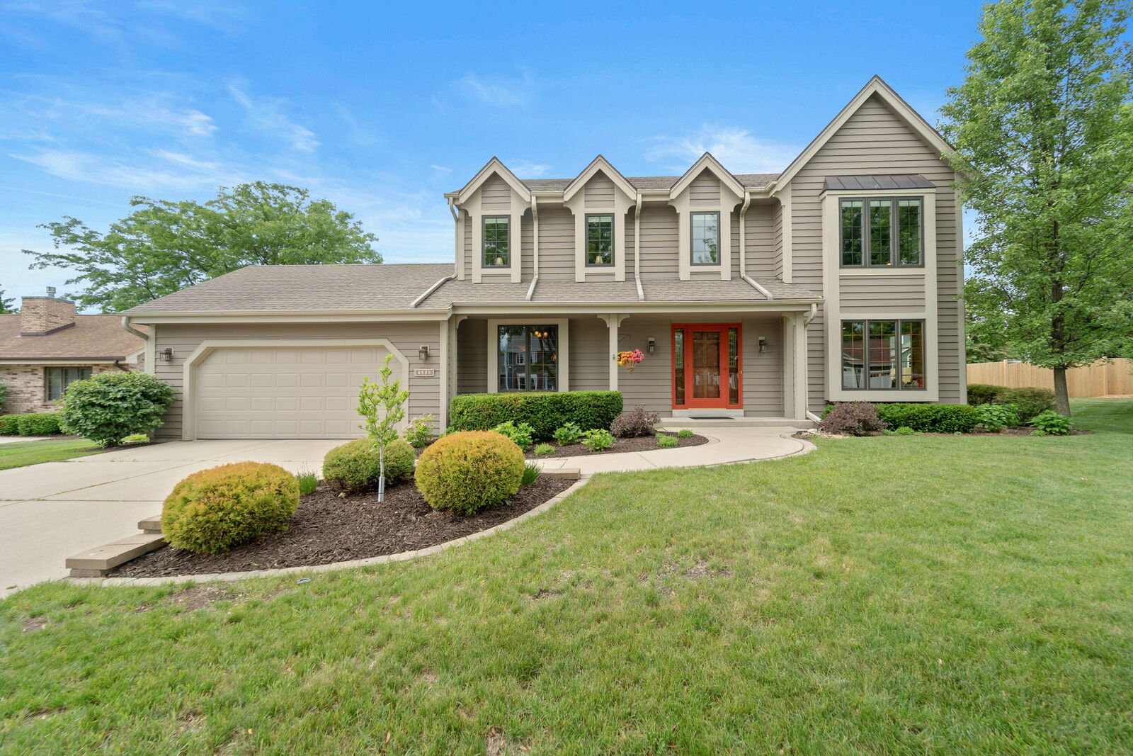 Property Photo:  N33w7311 Buchanan St  WI 53012 