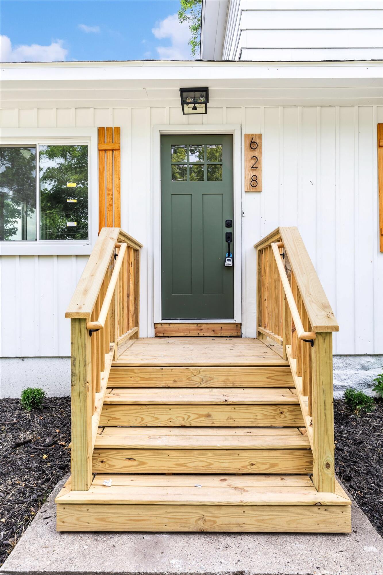 Property Photo: 628 E Madison Street MI 49058