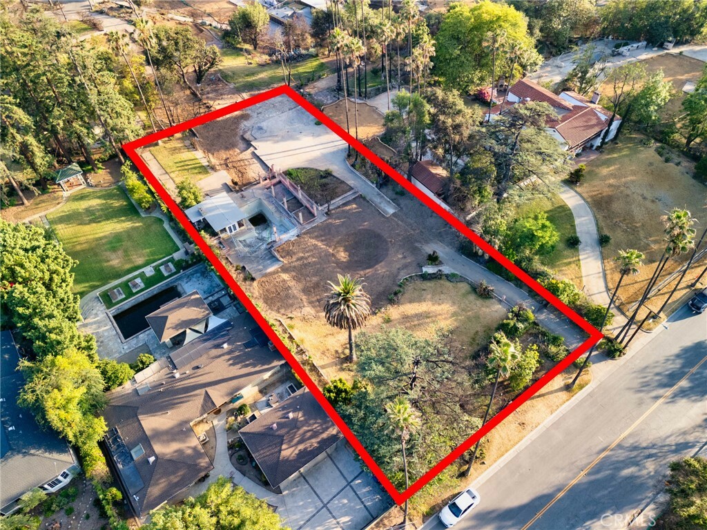 Property Photo: 1540 E Altadena Drive CA 91001