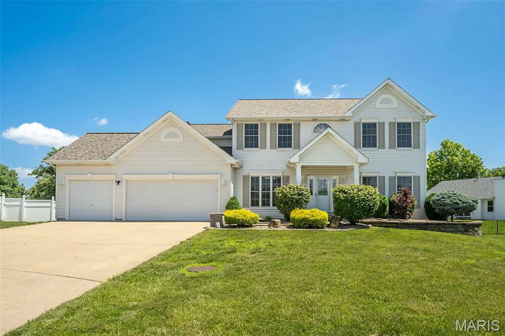 Property Photo: 86 Homefield Square Court MO 63366