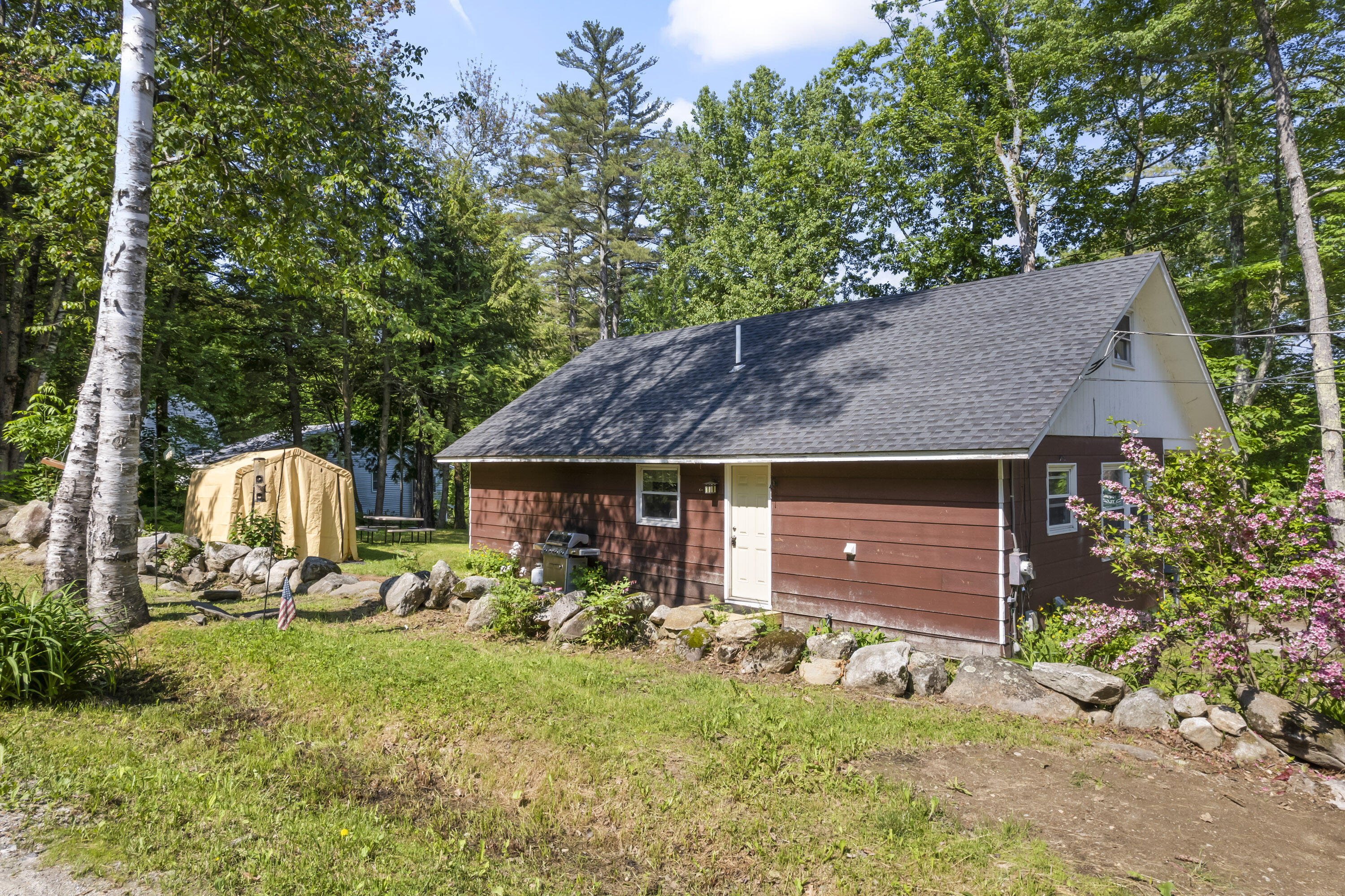 Property Photo: 4 E Shore Drive ME 04236
