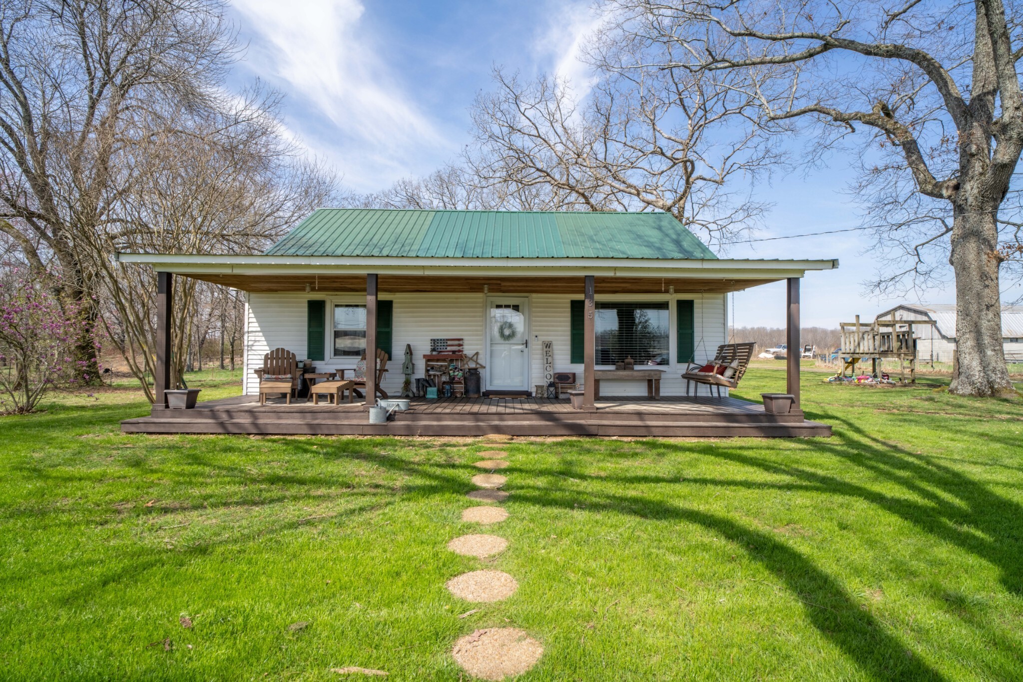 Property Photo: 135 Campbellsville Pike TN 38456