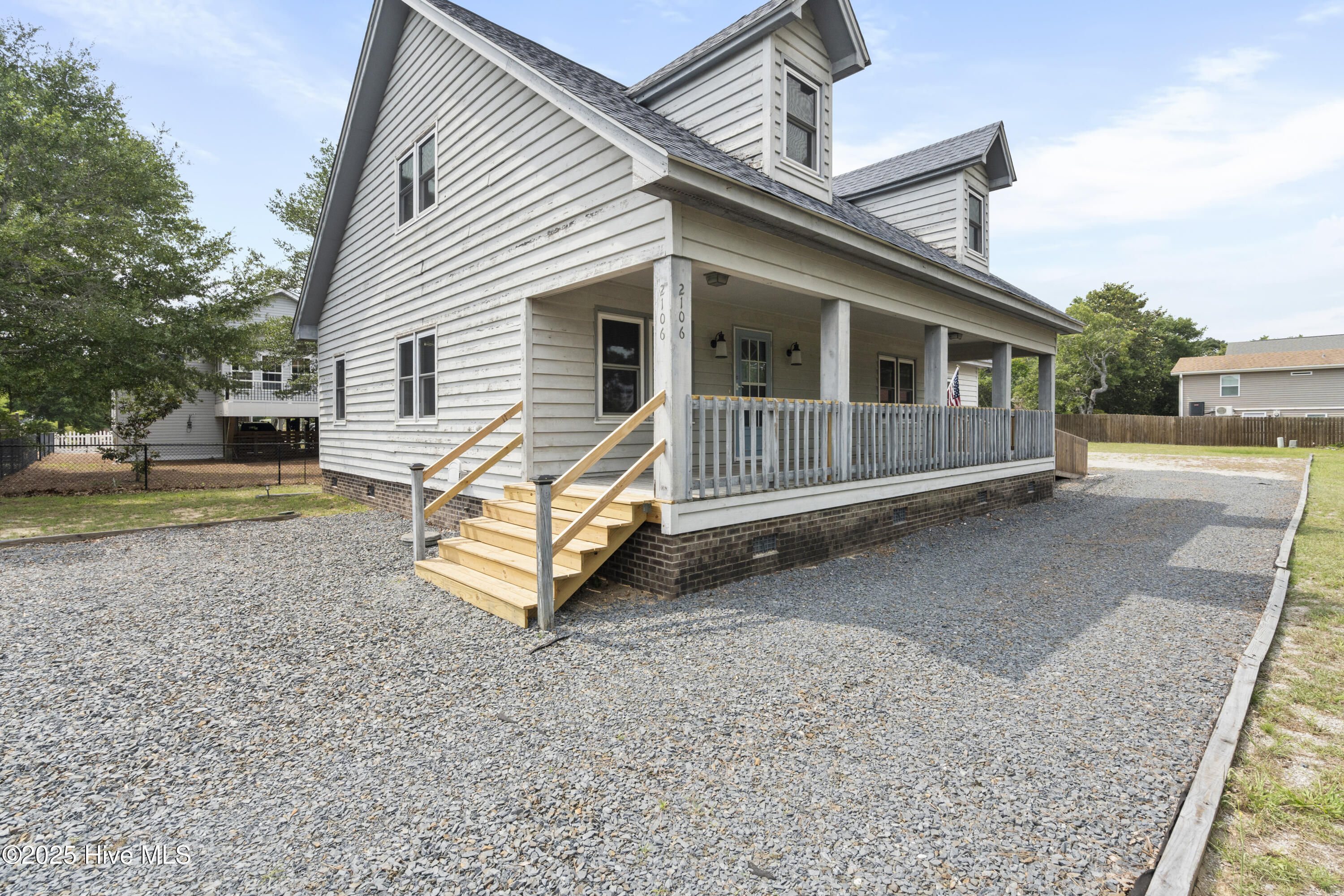Property Photo: 2106 E Oak Island Drive NC 28465