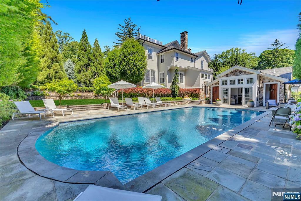 65 S Mountain Avenue  Montclair NJ 07042 photo