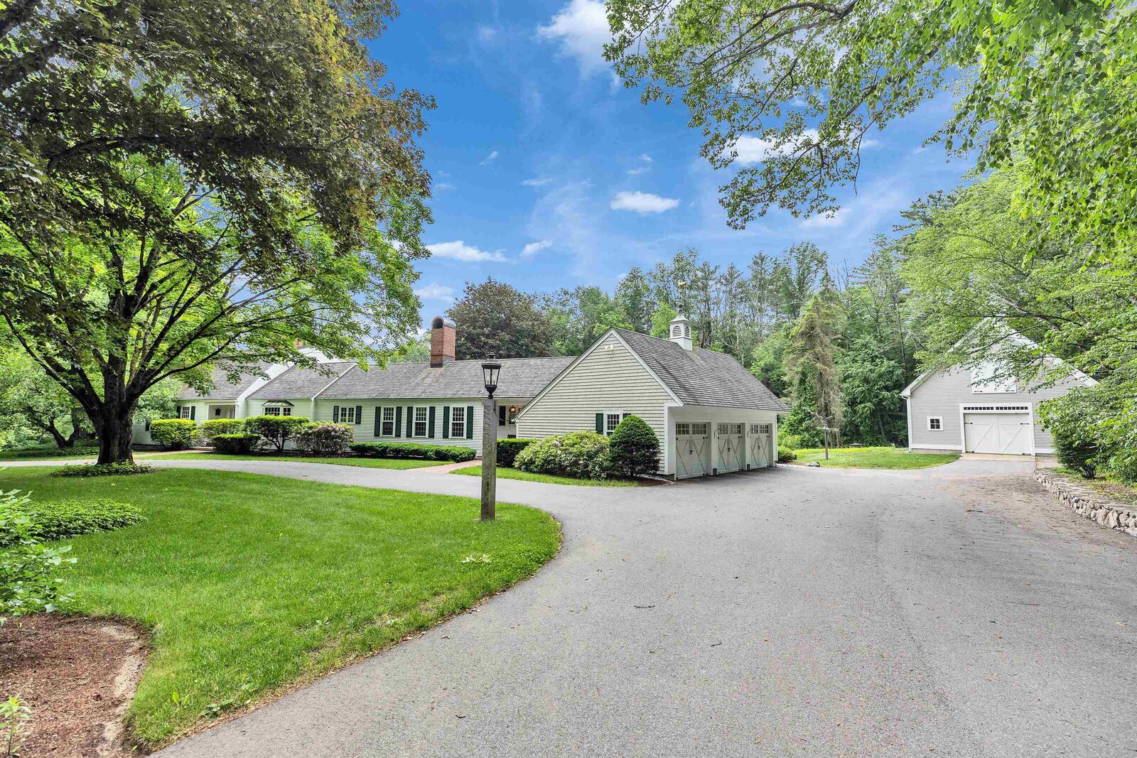 Property Photo: 16 Storybrook Lane NH 03031