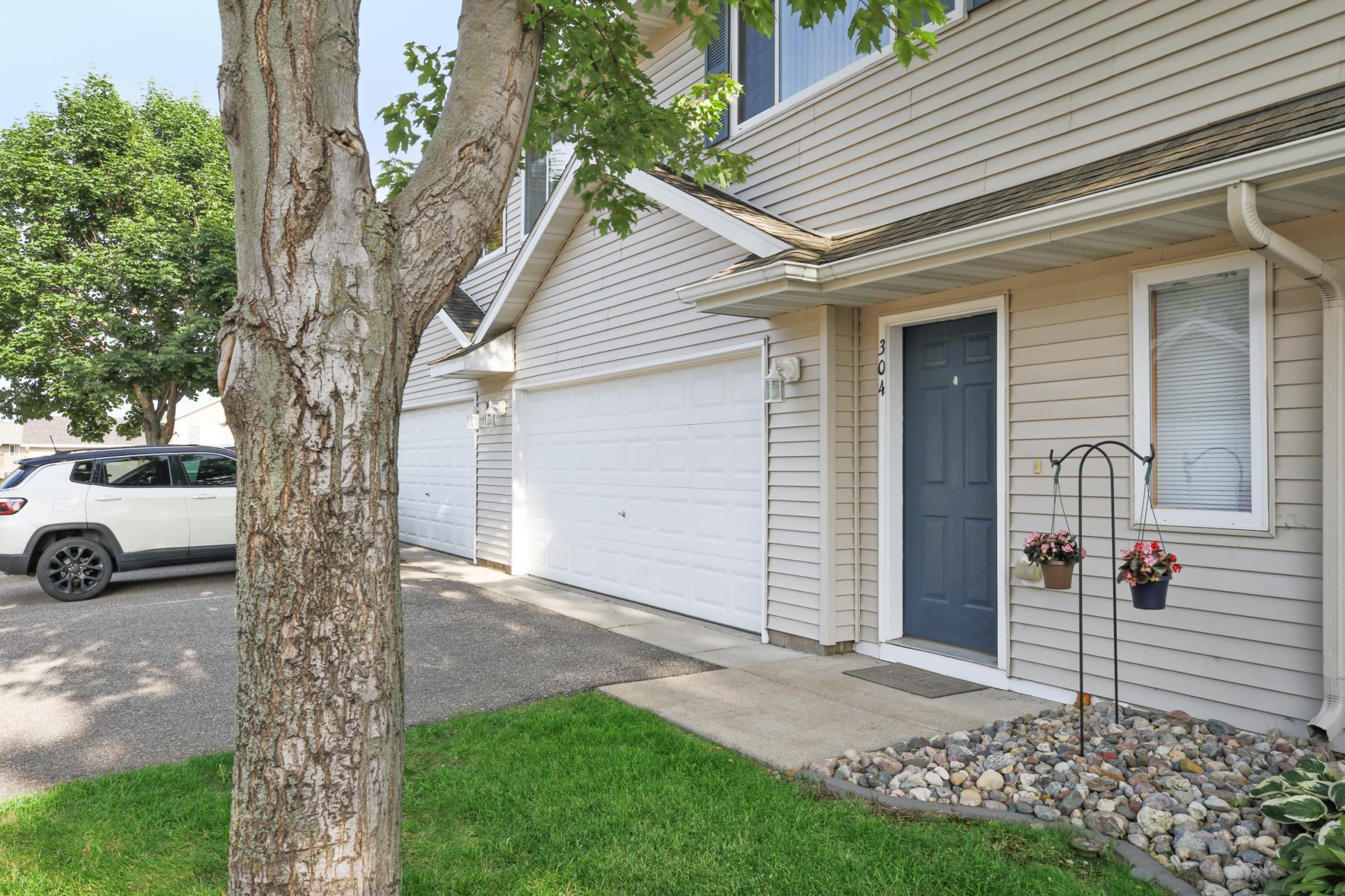 Property Photo: 304 Tanager Path MN 56001