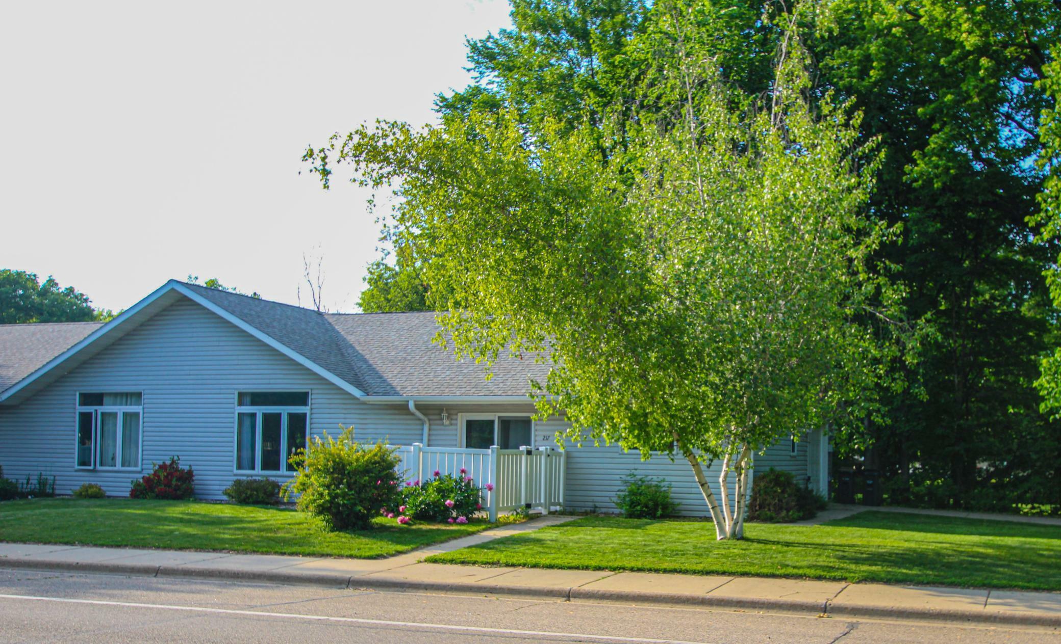 217 10th Avenue E  Alexandria MN 56308 photo