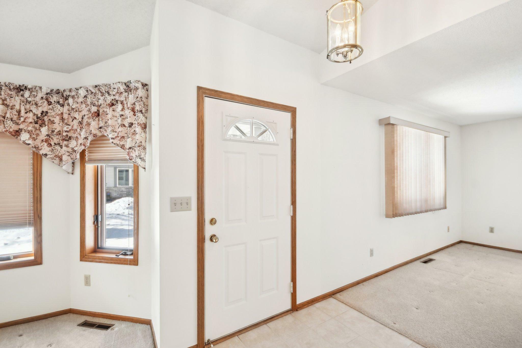 Property Photo: 2513 Sumac Ridge MN 55110