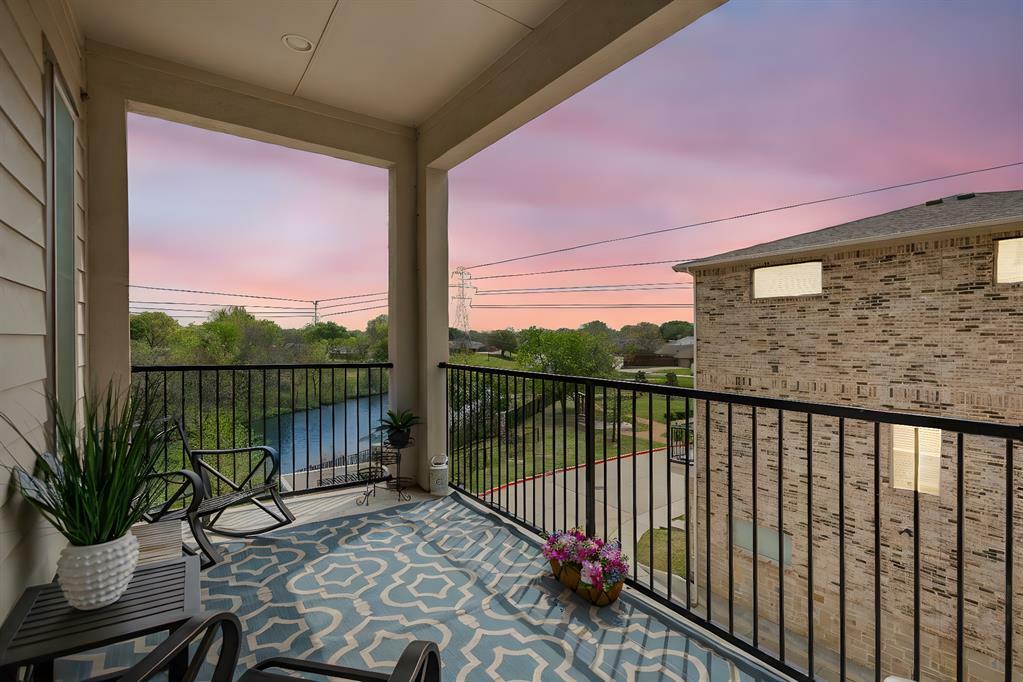 Property Photo: 770 N Plano Road 202 TX 75081