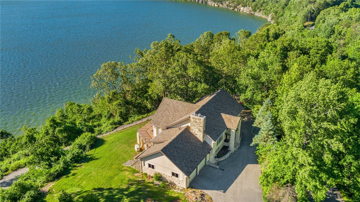 Property Photo: 40 Rivercliff Road AR 72756