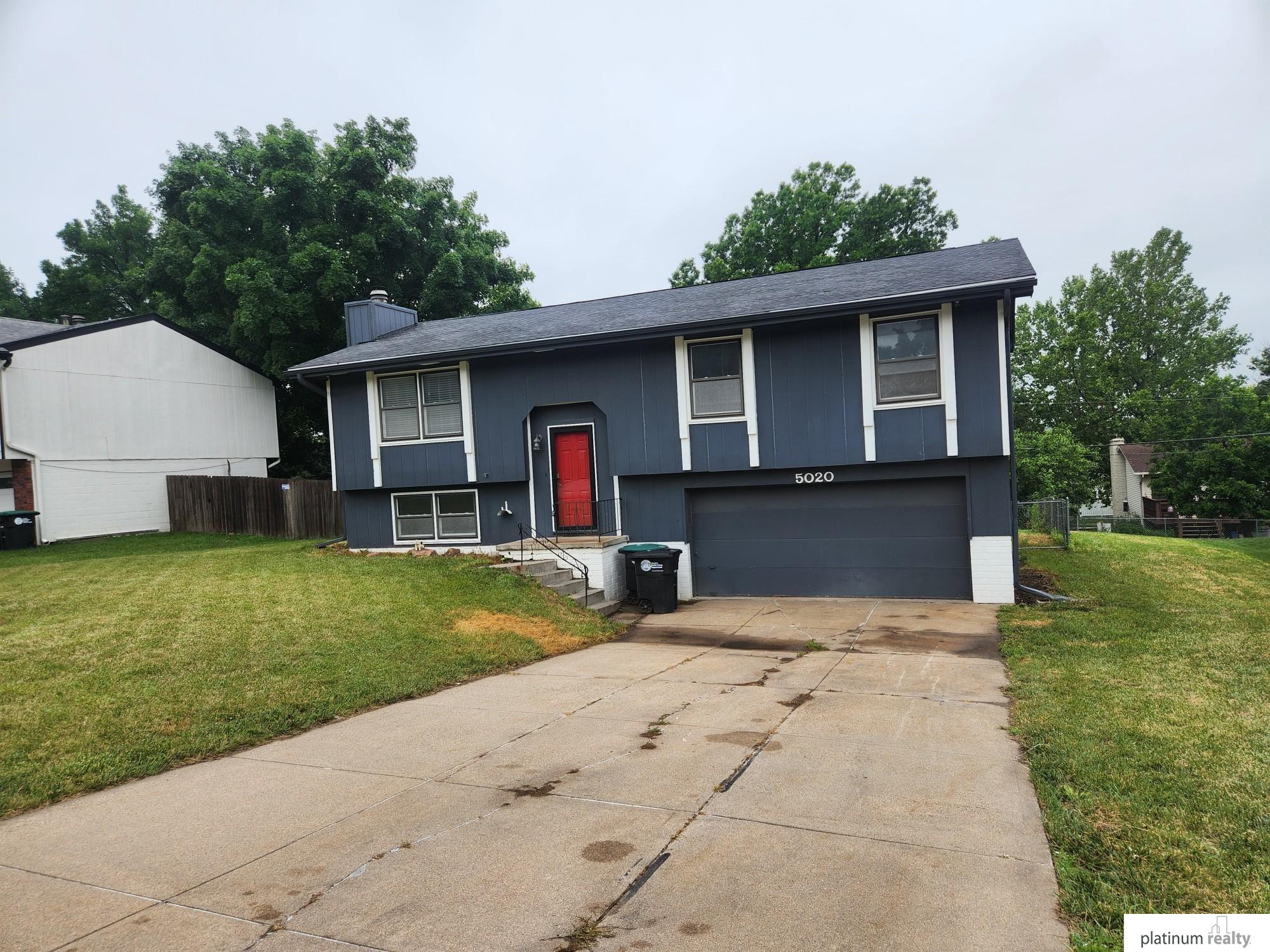 Property Photo: 5020 N 106th Street NE 68134